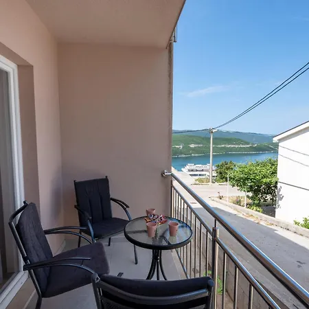 Glorija * Neum